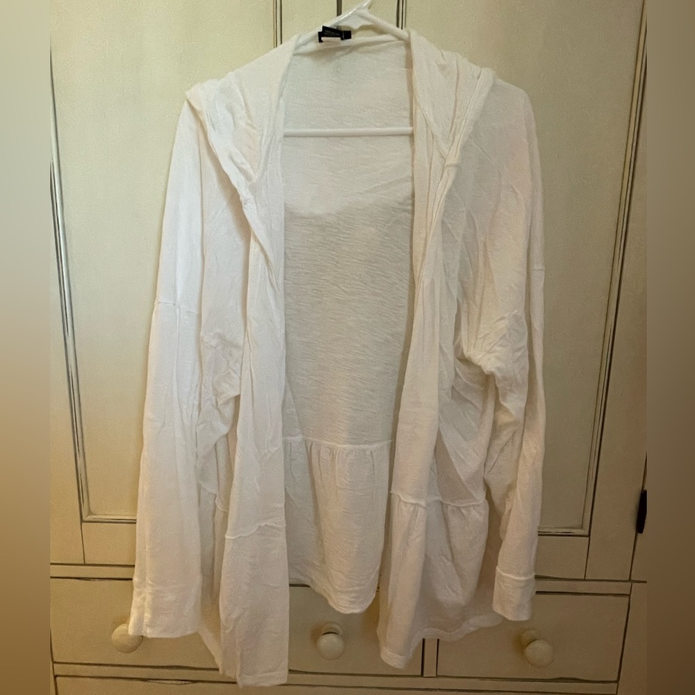 Torrid Size 3 White Open Hoodie